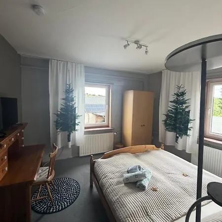 מלון Landgasthof Zur Fichte 3*